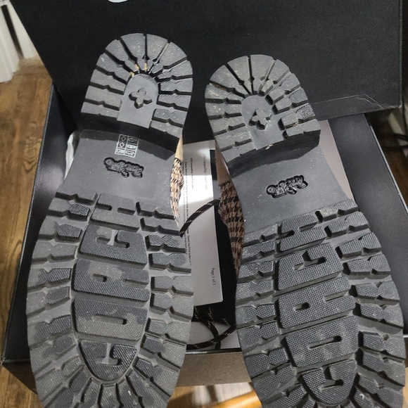 Coach Boots - Picture 8 of 8